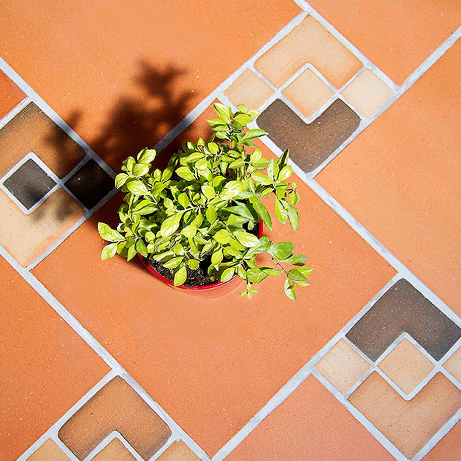 Tapete en gres Cruz 30X30